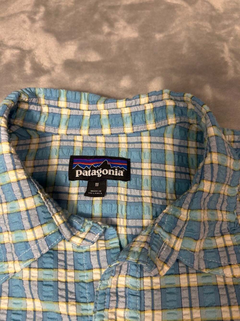 Men’s Patagonia Organic Cotton AC Shirt Size Medium bluePlaid Short Sleeve